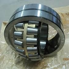 Chrome Steel Spherical Roller Bearing With Brass Cage , P4 / P5 / P6 Grade
